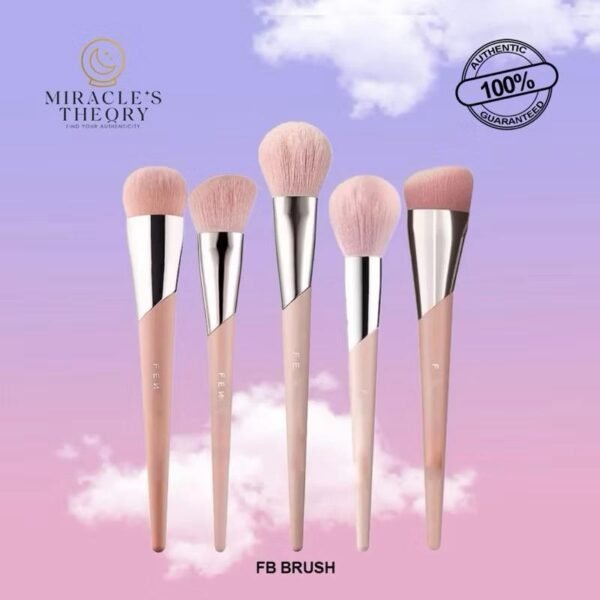 FENTY BEAUTY Brush