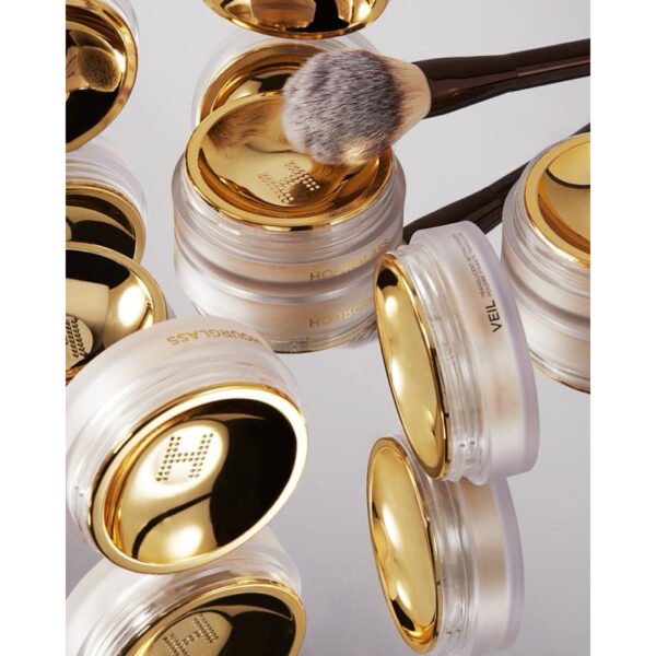 2a45b45d76b84d4e92922aea207d7f32 HOURGLASS Veil Translucent Setting Powder