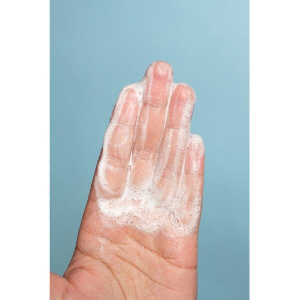 CHANEL La Mousse Cleansing Cream To Foam