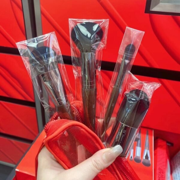 MAKEUP FOR EVER - Eclectic Brushes Limited Edition Set