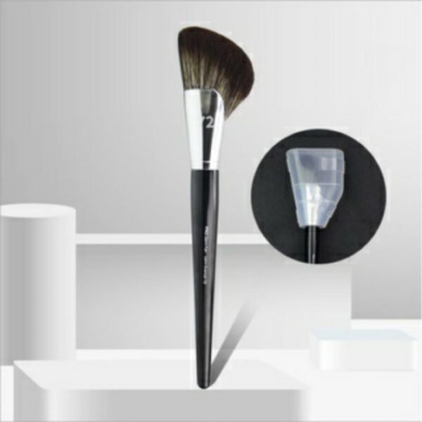 SEPHORA PRO Demi Fan Eventail Brush 72