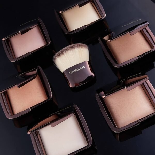 HOURGLASS Ambient Lighting Finishing Powder